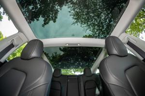 Tesla Model 3 2018 года  (WW)